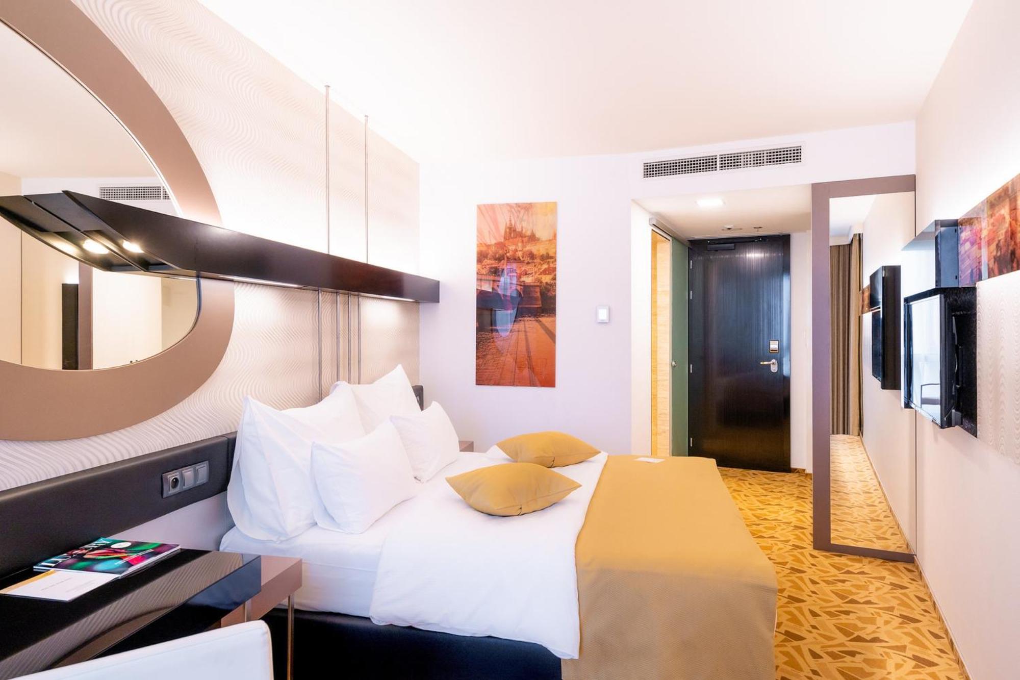 Grandium Hotel Prag Exteriör bild A room at the hotel